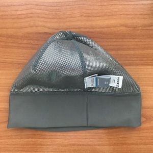 columbia men's trail summit beanie